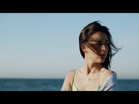 陳淑樺  這樣愛你對不對  附中英文歌詞（高清播放）Is It Right To Love You This Way  by Sarah Chen (HD) with lyrics