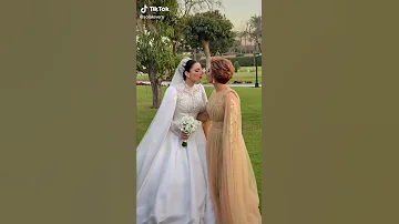 العروسه ليش تبوس من حلك امه 