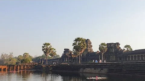 Eleanor Mannikka's Angkor Wat, part 3, pramana, ra...