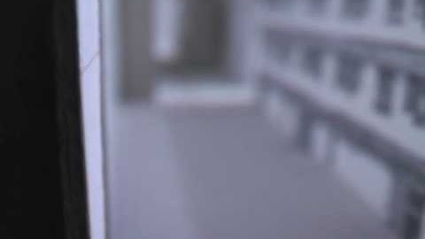 (2008 archaic version) Why use Prezi.com?