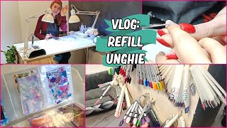 VLOG: Vado a farmi le UNGHIE in un posto nuovo! 💅