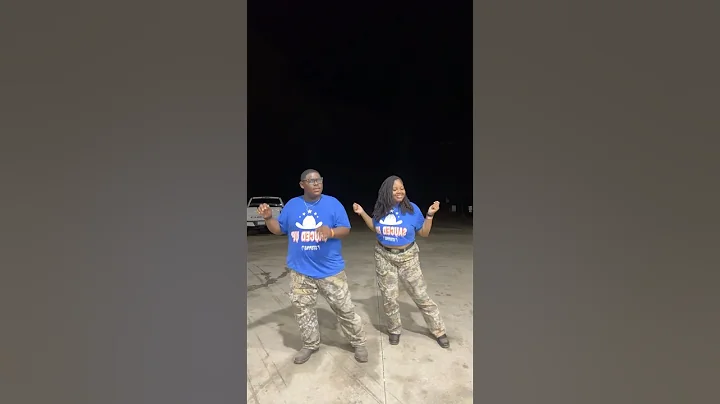 let me hit my walk 🔥 #trailride #linedance #country thumbnail