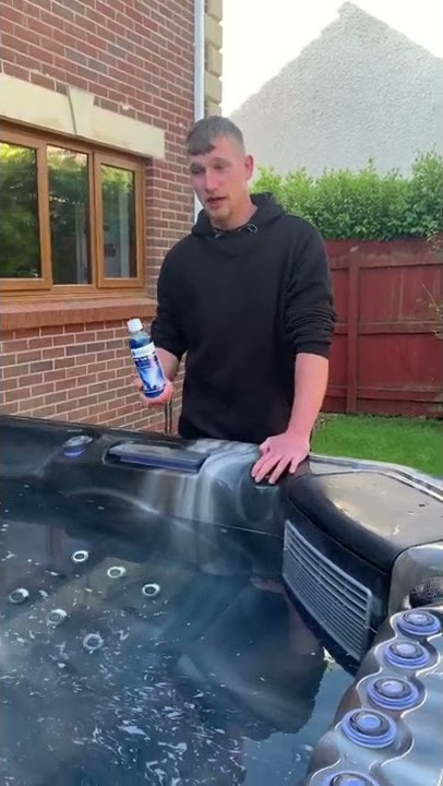 How to deep clean a hot tub! Clean my hot tub