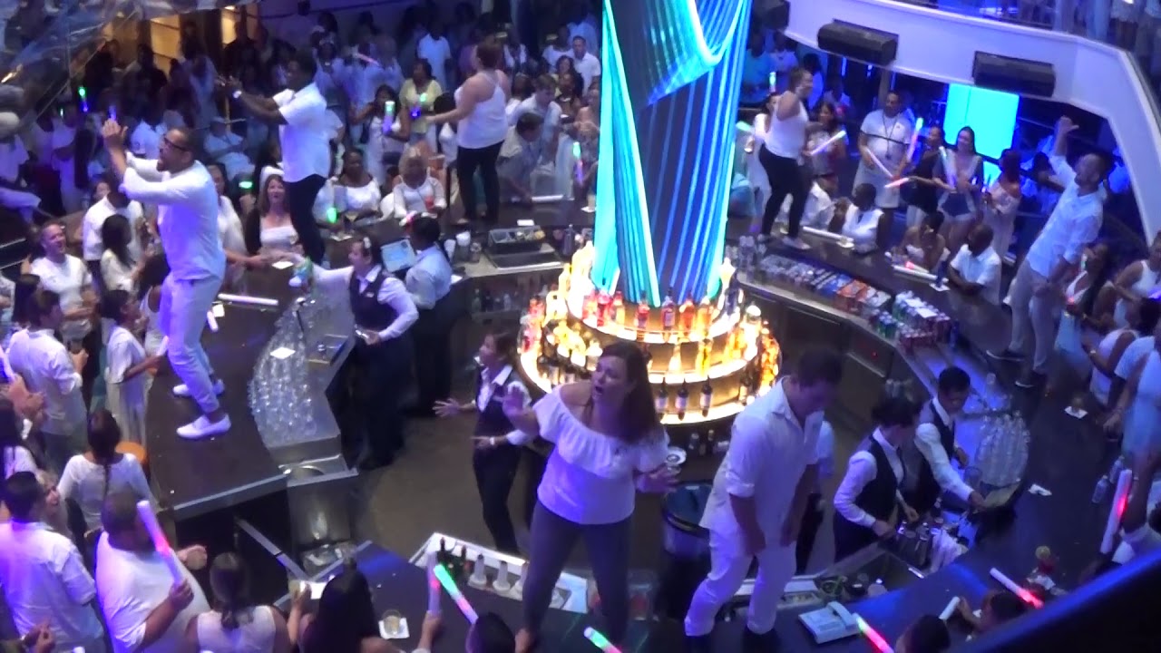 Dj Xtreme And Matt At The White Party Carnival Vista 3 9 Youtube