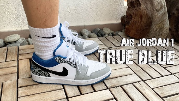 Air Jordan 1 Mid 'Cement True Blue', US 10