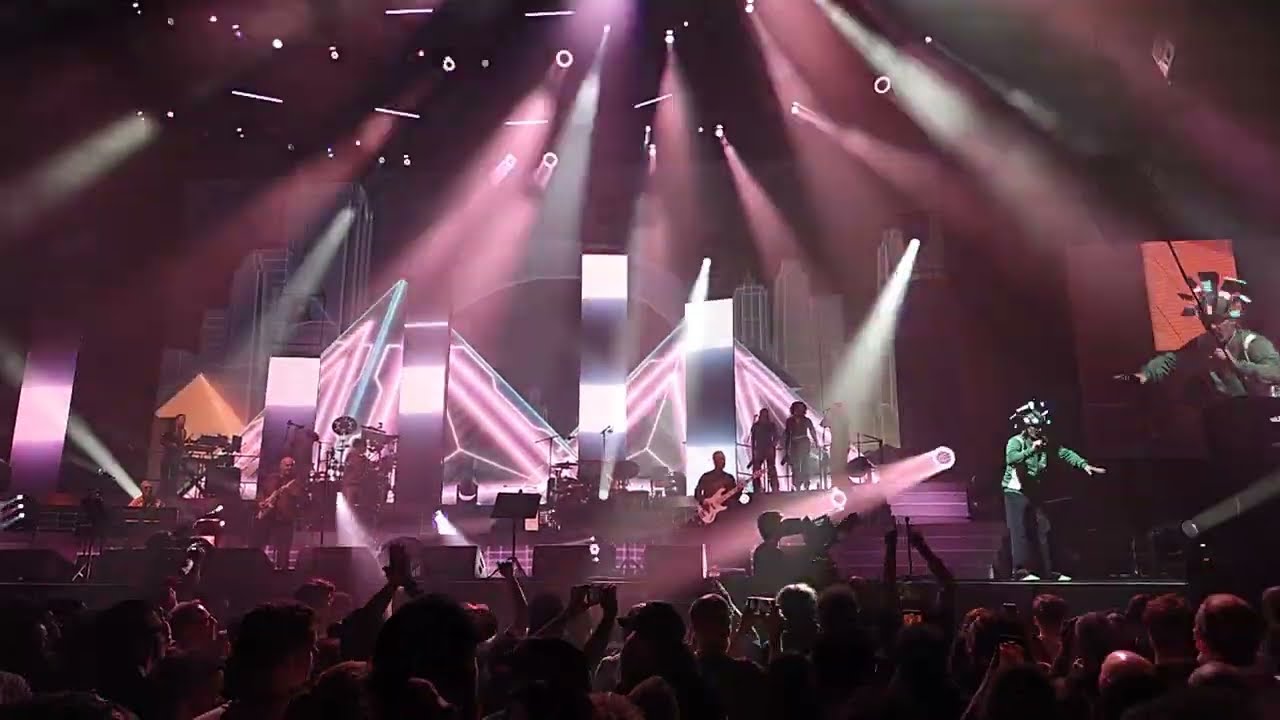 Jamiroquai - Travelling Without Moving - Hallenstadion Zürich - 11.11.2025 - LIVE !!!