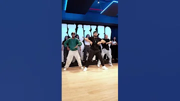 Bom Diggy This Time With Boys 