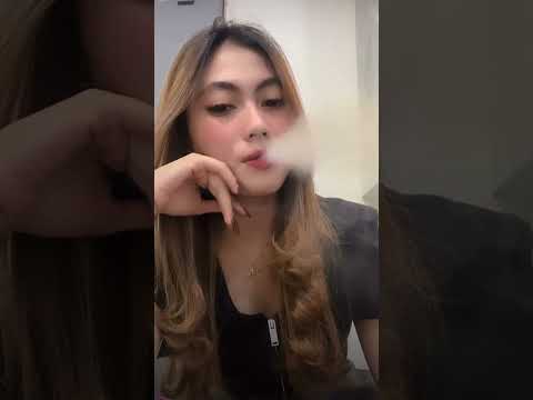sella cantik pirang