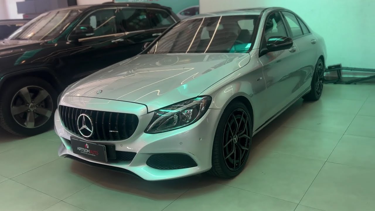 MERCEDES C200 2016 (W205) | Multimídia 10” + Sistema de Iluminação Interna + Som Premium