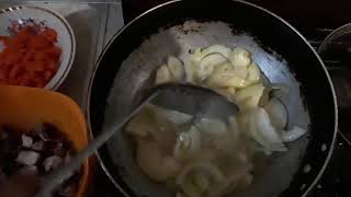 Обалденно вкусно картошка с мясом (Awesome delicious potatoes with meat).