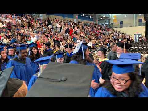 2017美国马里兰大学毕业典礼致辞原版视频
