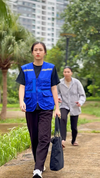 Wrong day to rob #actionmovies #shortfilm #fight #kungfu #action #yt #shorts #usa #maảtialarts #film