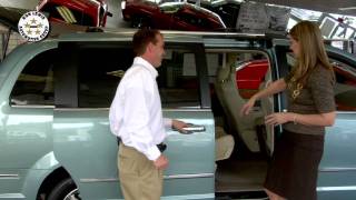2010ChryslerTown&Country.mov