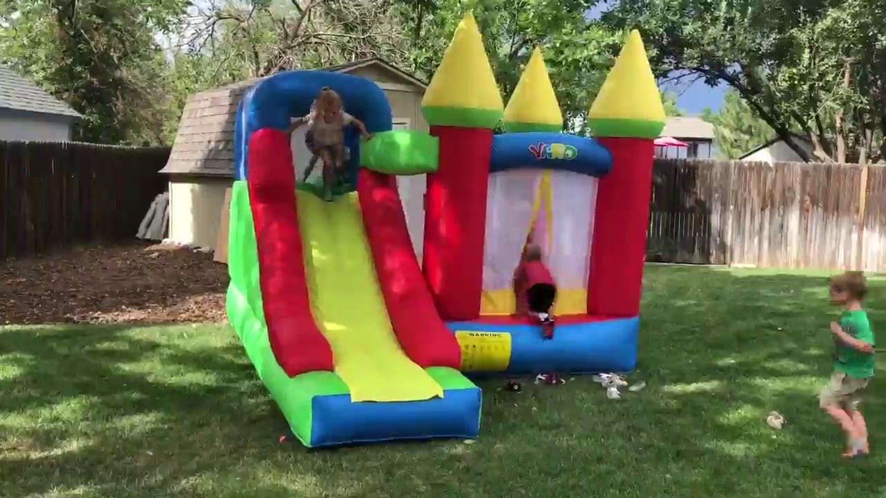 YARD Bounce House 6210 - YouTube
