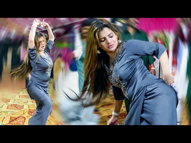 Meri Gallan Utte Dandiyan, Hani Sheikh Latest Dance Performance 2023 class=