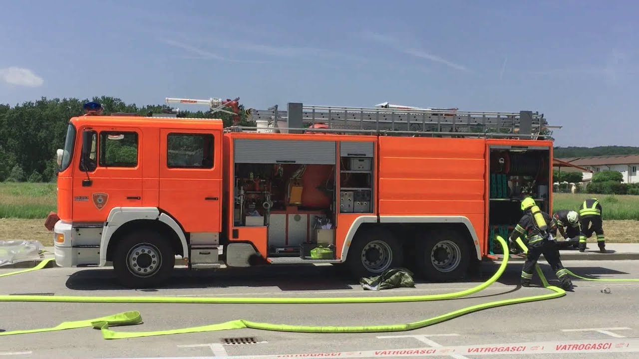 MAN 26.293 Silent Fire Engine on Scene with lights | Zaprešić 2019