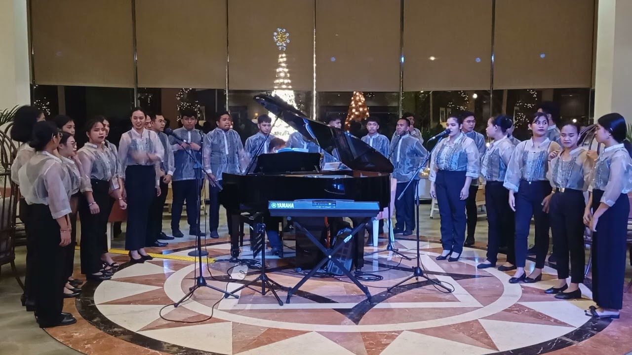 'SANG HIMIG CHOIR Sings Christmas Carols @taalvistahotel
