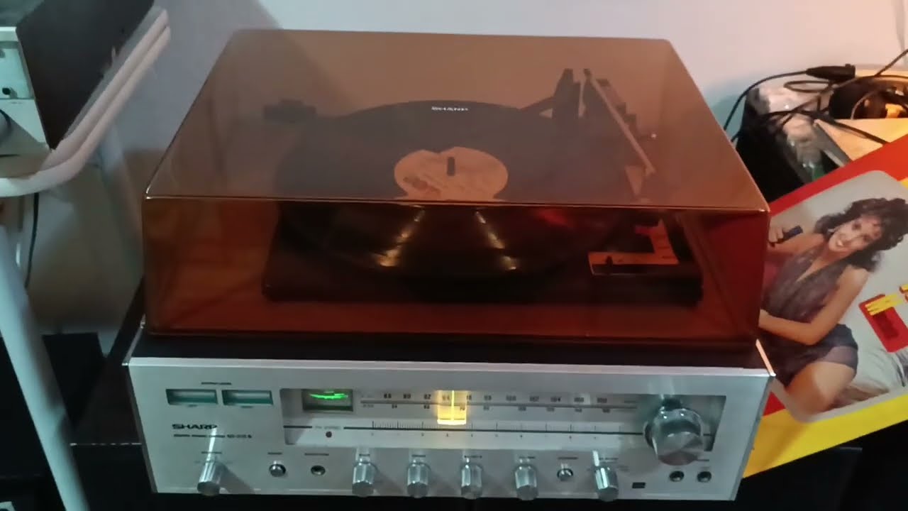 Sharp SD 210b - Som 2x1 Sharp Toca Disco, Rádio. Uma Relíquia dos