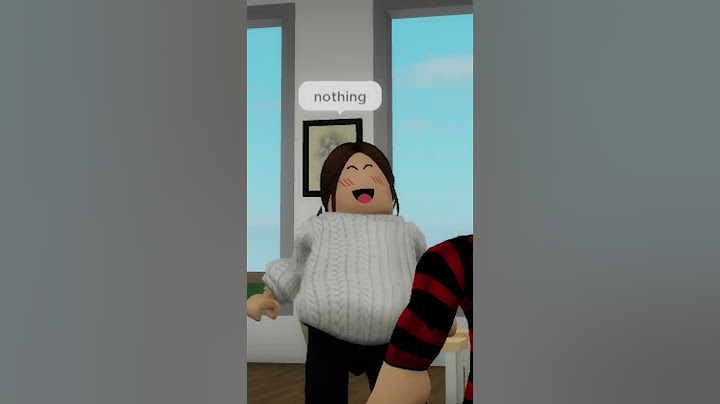 when your mom keeps bugging you #roblox #shorts