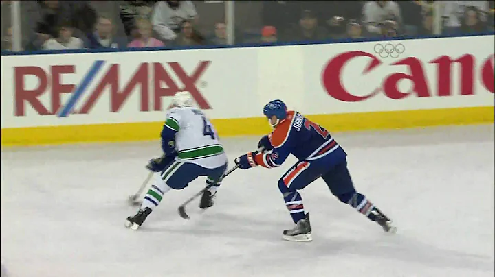 Kyle Wellwood Dipsy Doodles his way through the Oi...
