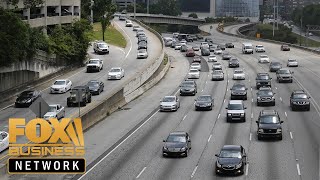 NY OKs driver's licenses for illegal immigrants, County Clerk plans to sue