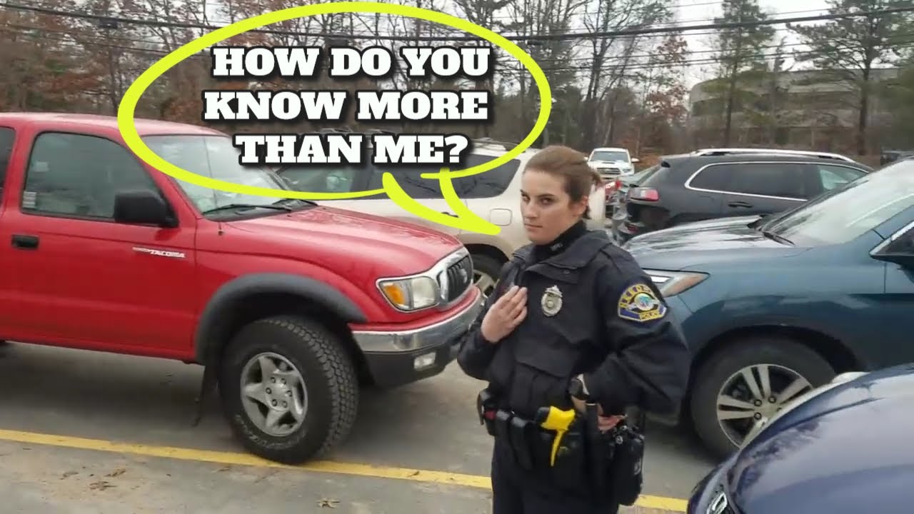 Female Cops Don't Know The Law | Illegally Detained