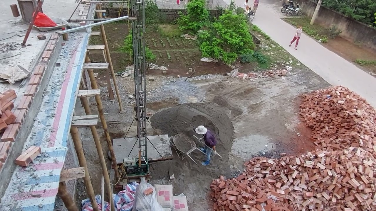 vận thăng công trình tự chế