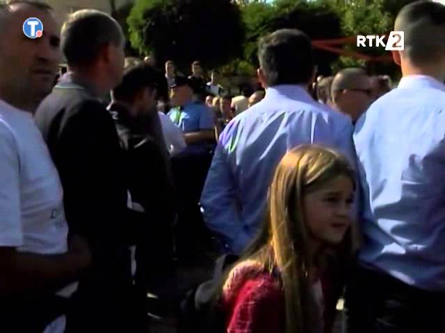 تعرض عيسى مصطفى للرشق بالبيض مرة أخرى