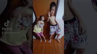 บิดบิดงองอ