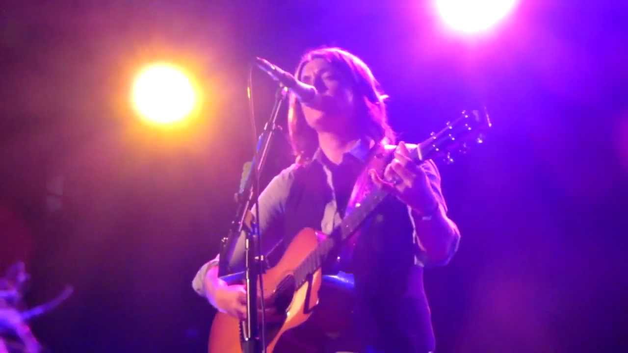 Looking Out (acoustic) Brandi Carlile YouTube