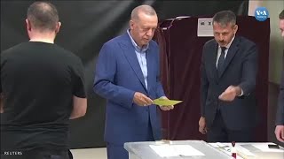 Cumhurbaşkanı Erdoğan İstanbul'da oyunu kullandı| VOA Türkçe
