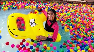 Wendy And Eric Play Hungry Hungry Hippo In The Swimming Pool