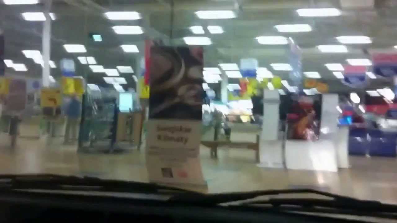 S autom v obchode