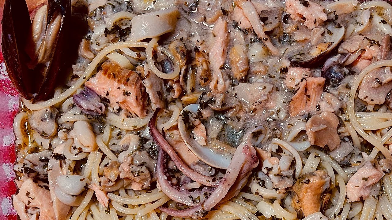 Angel Hair Pasta with Seafood Mix and Shrimp. Mussels and Clams YouTube