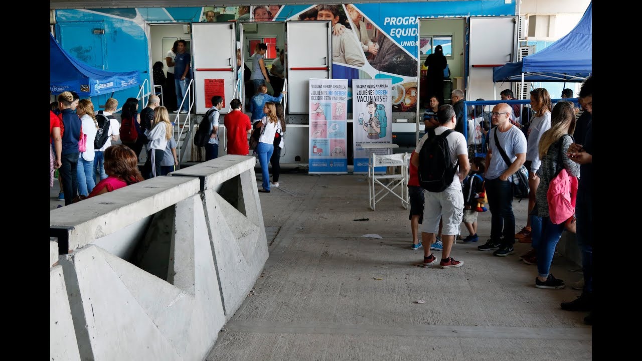 quien tiene que vacunarse contra la fiebre amarilla