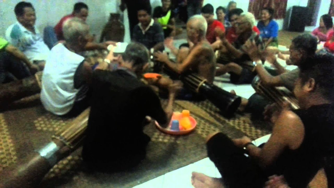 Gendang Pampat Belambang Niri Ke Ai Pengayu Gawai 2013