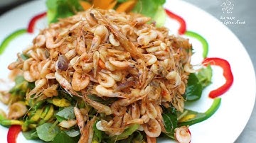 Ngon lạ miệng với món Gỏi Tép Bông Điên Điển không thể bỏ lỡ khi đến Ẩm Thực Không Gian Xanh