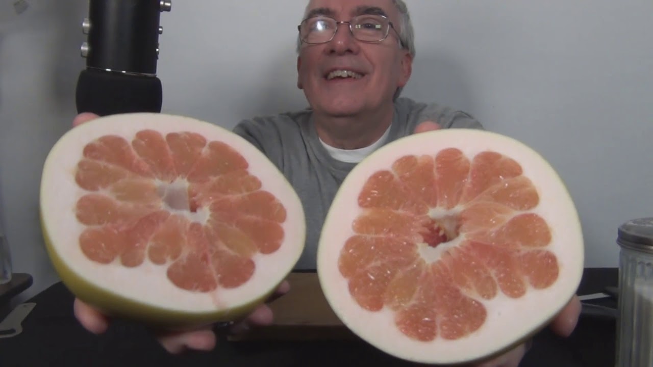 ASMR Eating a Pummelo for the first time