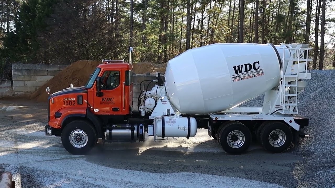 Get the job done with the Autocar DC-64M MixerTruck!