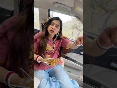 Veg Momo Vs Non Veg Momo 🥵🤣 #shorts #trending #trendingshorts #viral