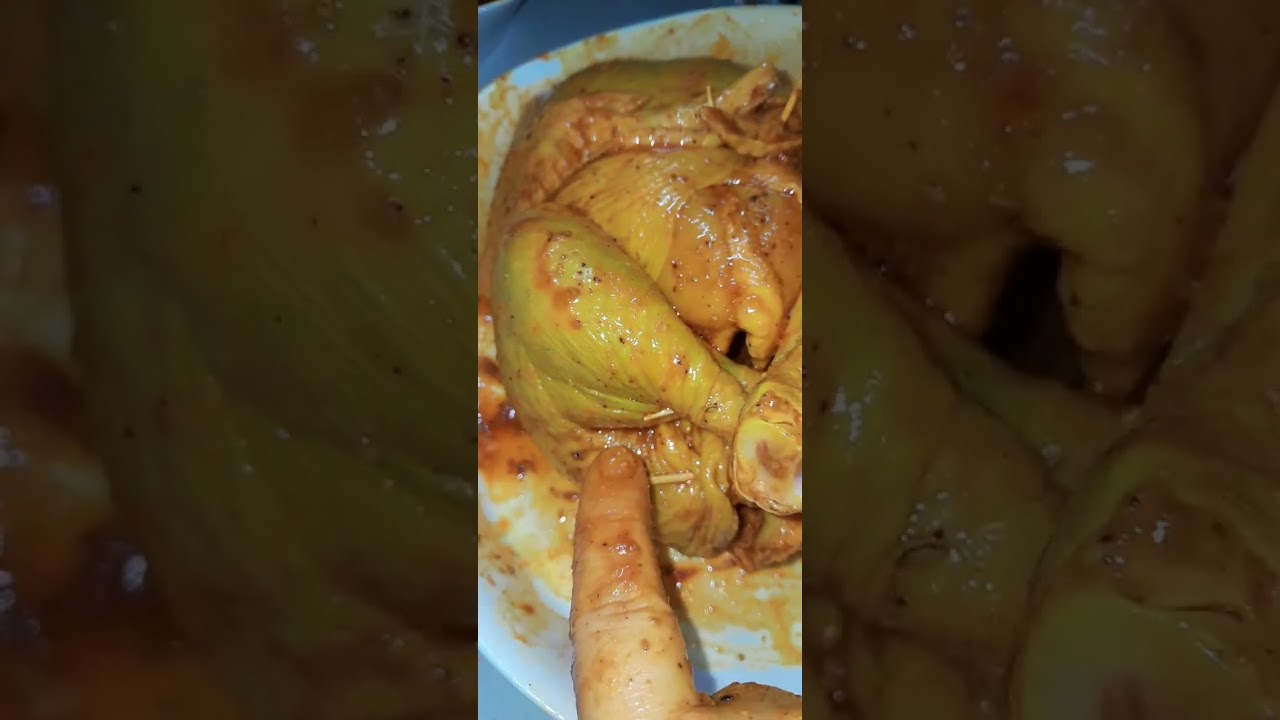 عشاتنا يوم الخميس/جاج محمر على طريقتي بتتبيلة سريعة و بنينة /روز بكبد الدجاج كطبق مرافق 😋😍😘