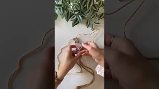 Farbulous macrame unicorn tutorial part one. To be continued...#eousemacrame #macrametutorial News