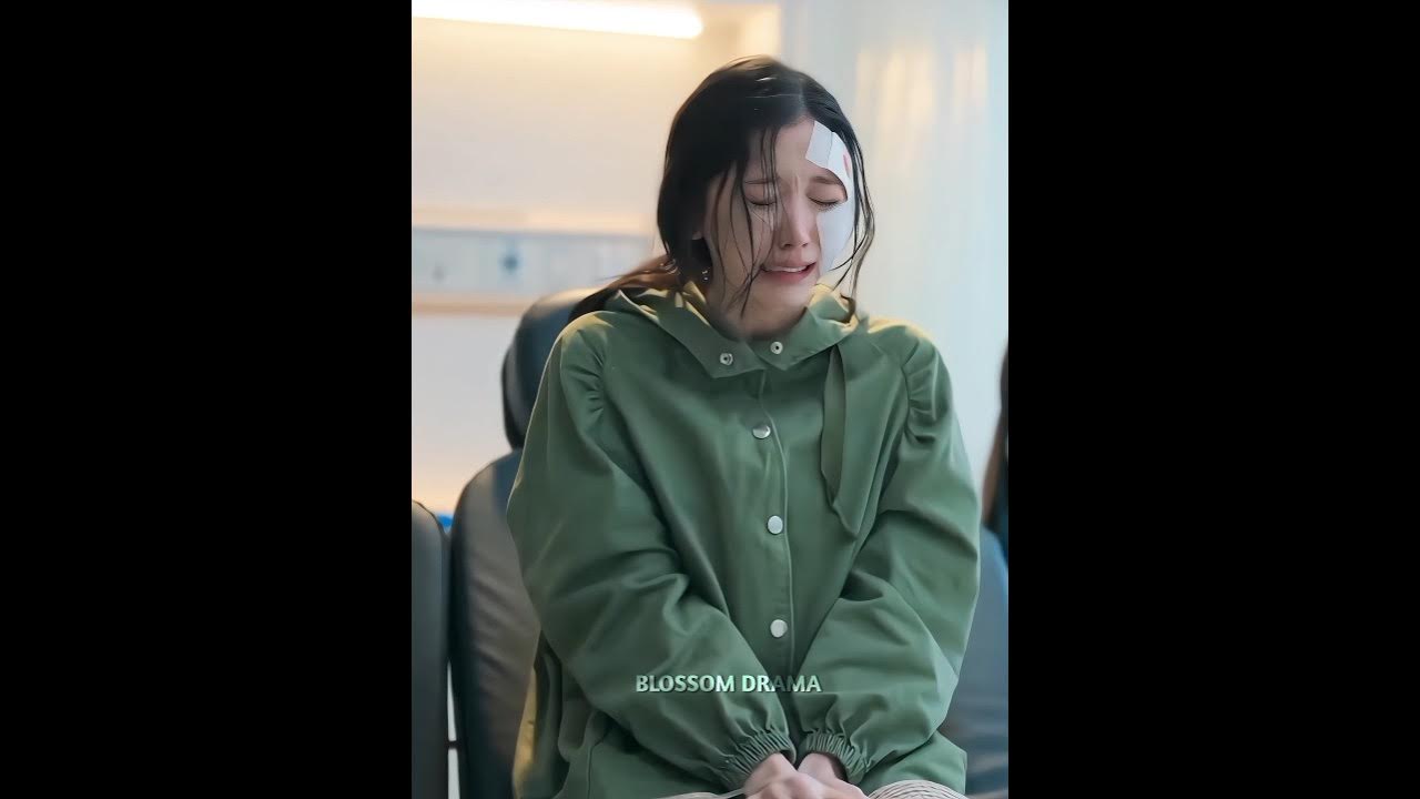 She was jealous of her beauty so she threw acid on her face 😣 | #shorts She was jealous of her beauty so she threw acid on her face 😣 | #shorts