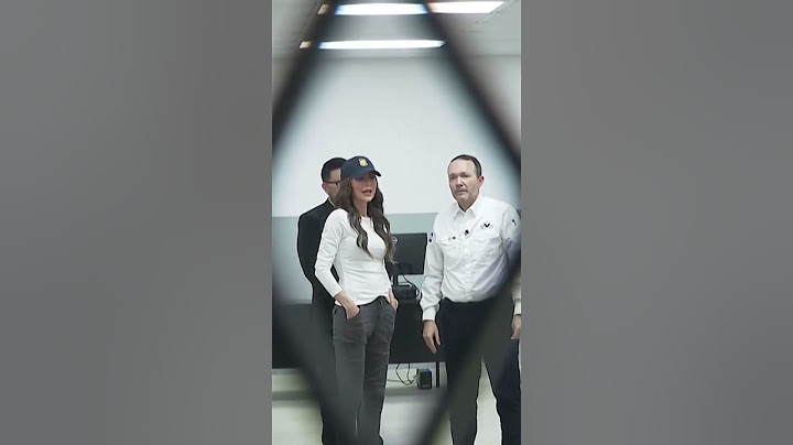 Secretaria de Seguridad Nacional visita la prisión de El Salvador | Noticias Telemundo