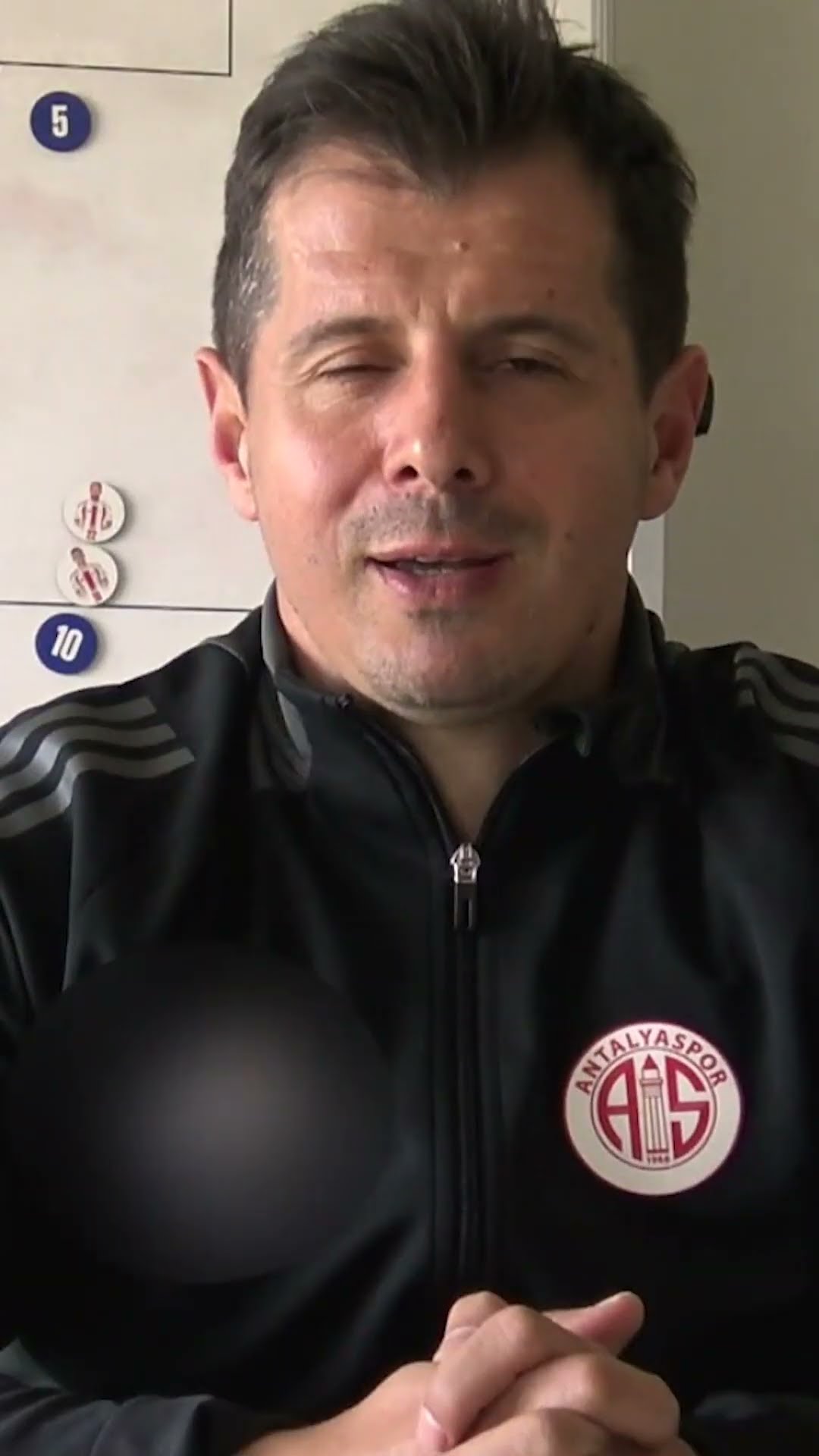 Emre Belözoğlu'ndan, İsmail'e sürpriz! #esraerol #shorts #emrebelözoğlu