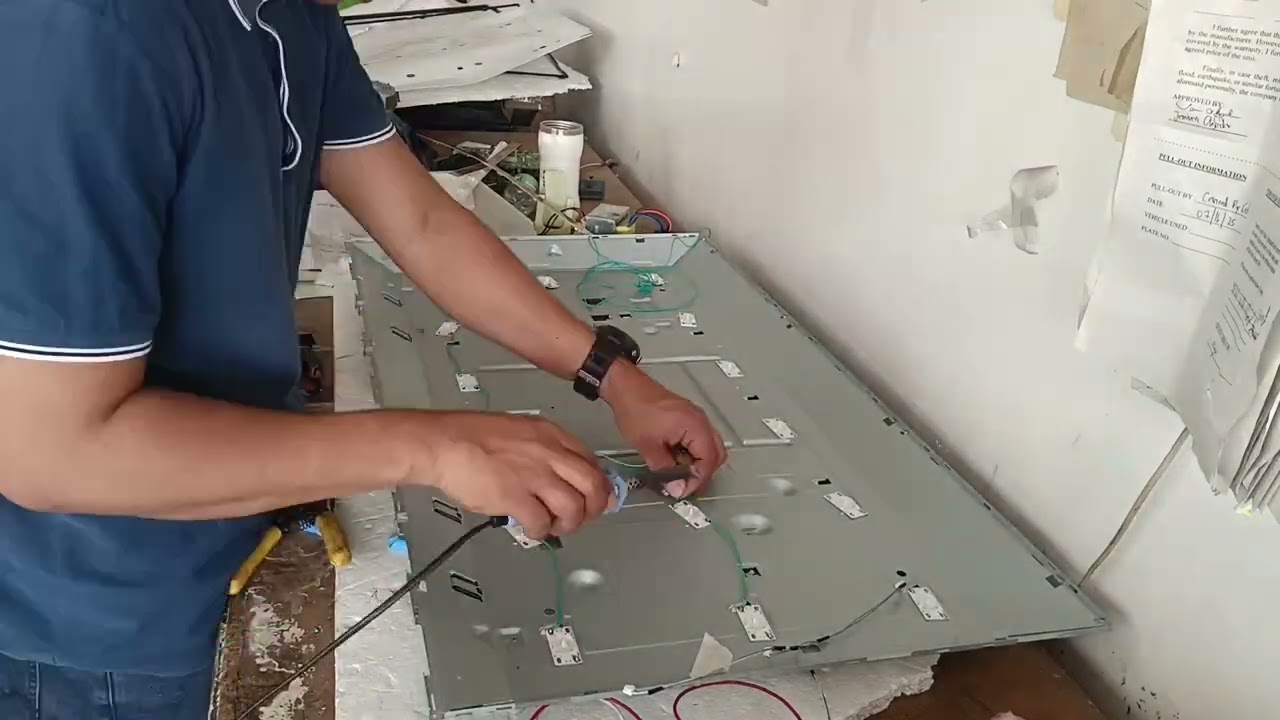 Continues blinking red light indicator problem Sharp tv