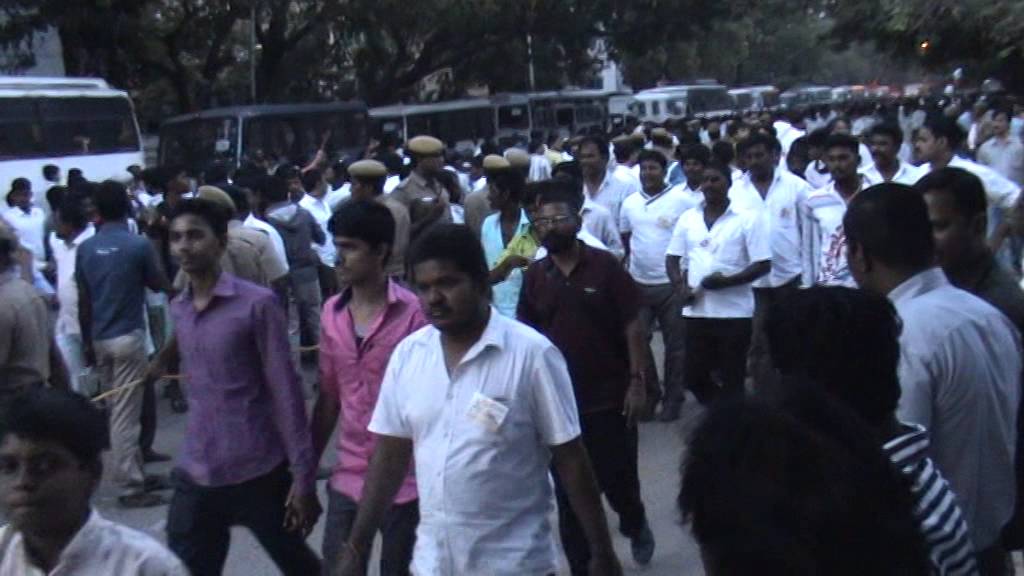 RSS Celebration of Rajendra Cholan - RSS Volunteers arrested by police - part 2