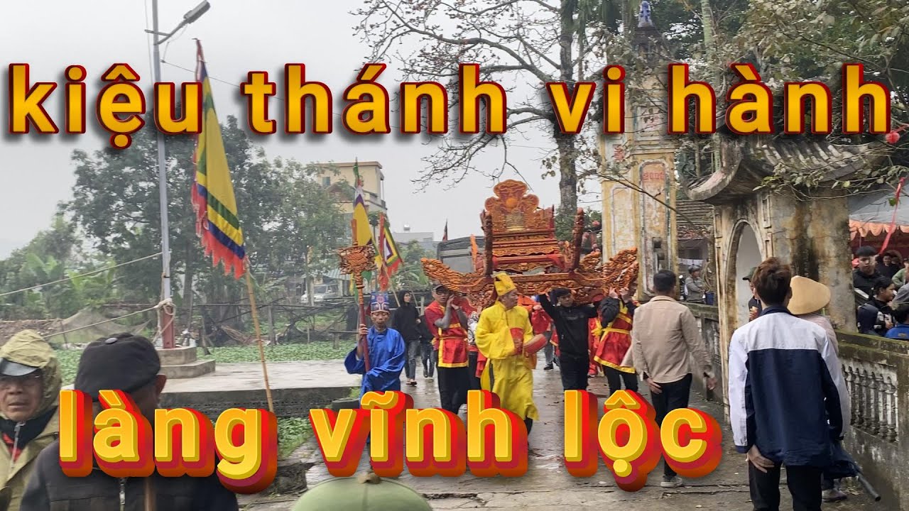 Toàn cảnh kiệu thánh vi hành làng vĩnh lộc