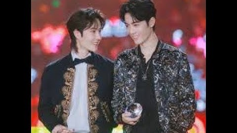 [Tiêu Chiến x Vương Nhất Bác] Gọi “vợ”, chuyện cái má phanh và Chiến nói Bác dính người hơn mèo