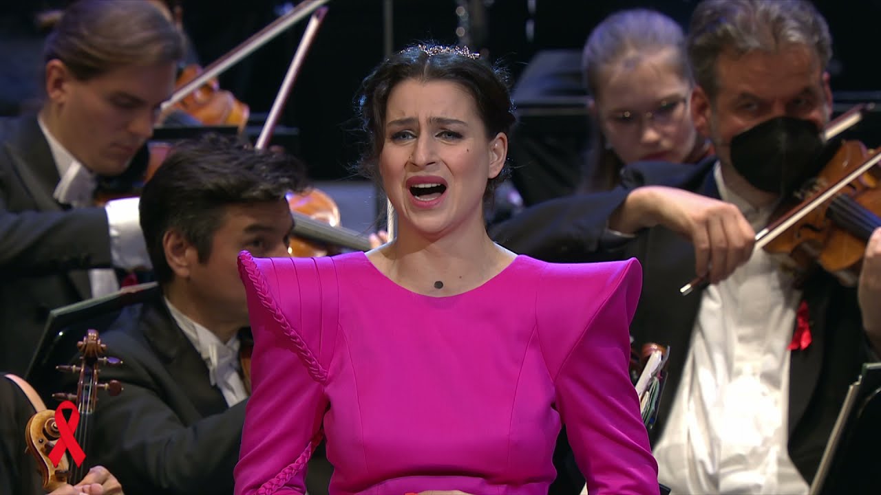 Asmik Grigorian: Sola, perduta, abbandonata (Puccini)